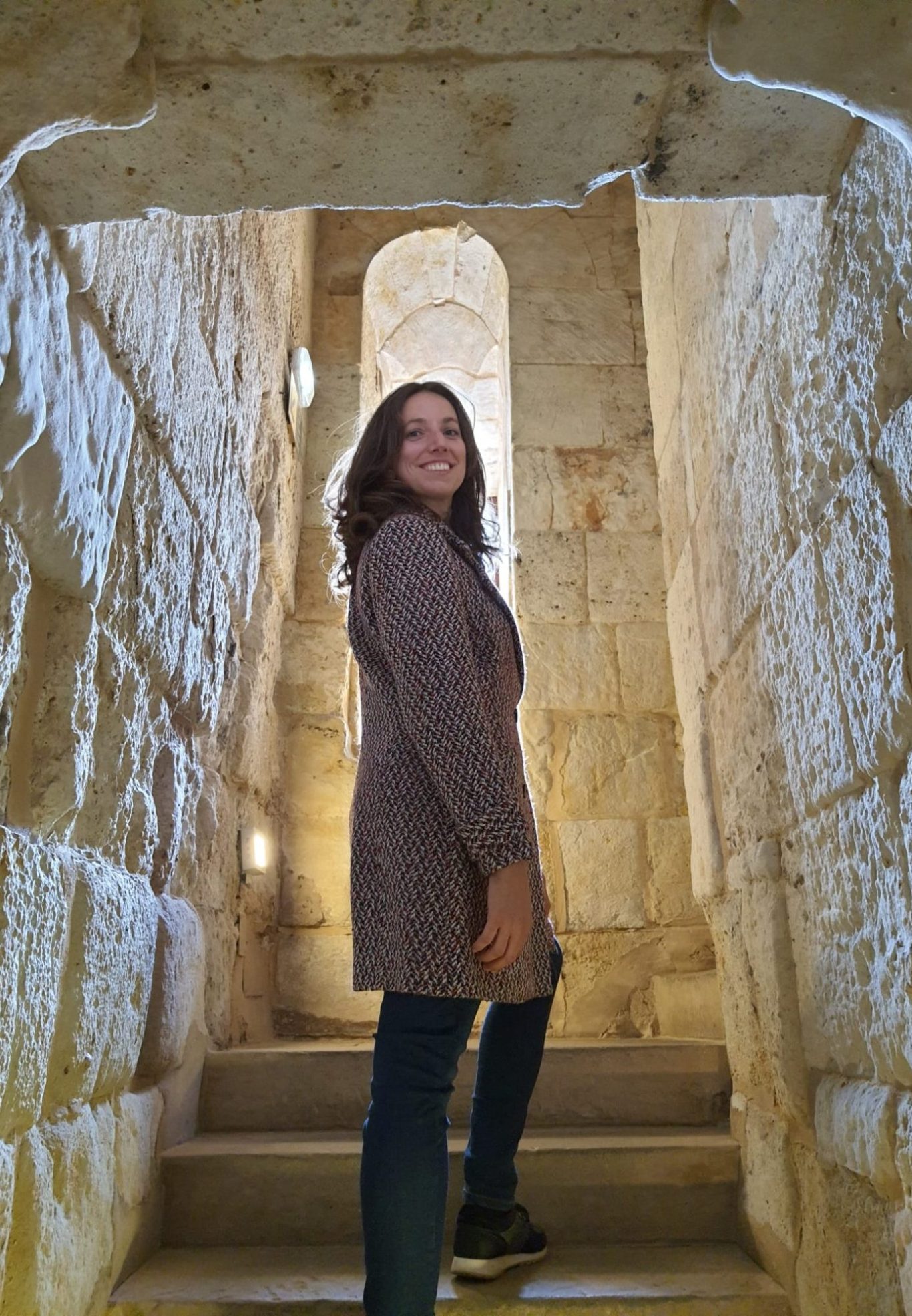 Imagen de Alicia en un monumento de Salamanca Imagen de Alicia en un monumento de Salamanca